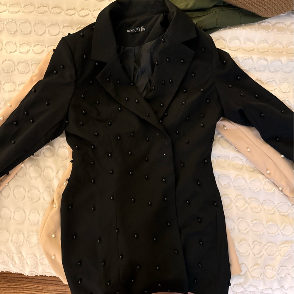 Boohoo Pearl-Embellished Blazer Dress - Black